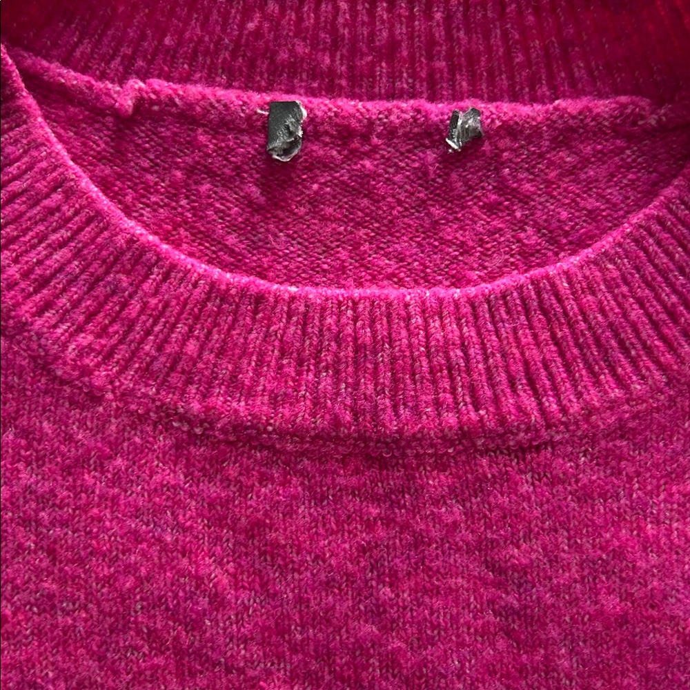 Vince Camuto pink SKI sweater - Picture 3 of 5
